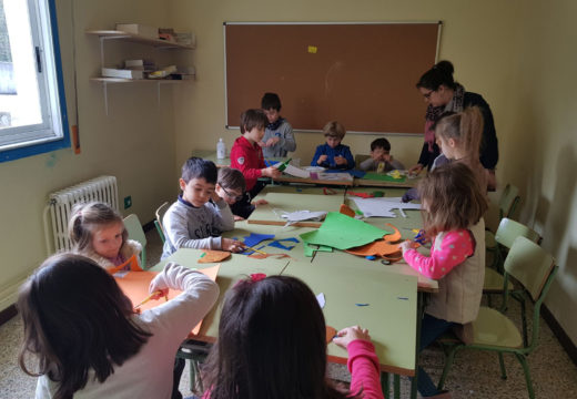 Unha vintena de nenos e nenas participa na segunda edición dos obradoiros de Semana Santa do Lousame Concilia